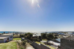 Port View Paradise
